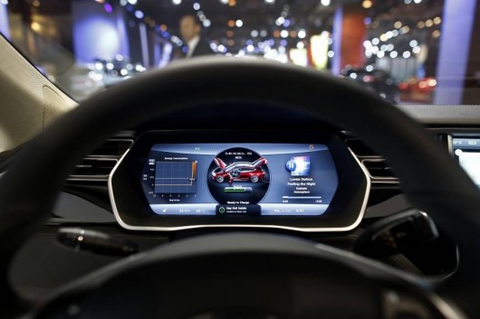 Автопилот Тесла- самая продвинутая из современных систем на рынке