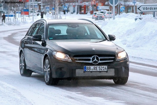 The first photos of the updated universal Mercedes-Benz C-Class