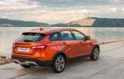 Lada showed pictures of two new models: station wagon SW Cross Lada Vesta and Lada Vesta SW