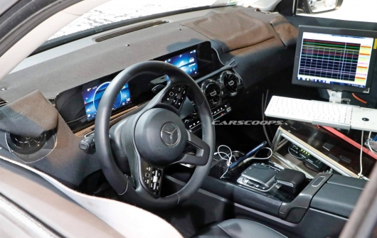 Why the new model 2020 Mercedes-Benz GLB is very far from 