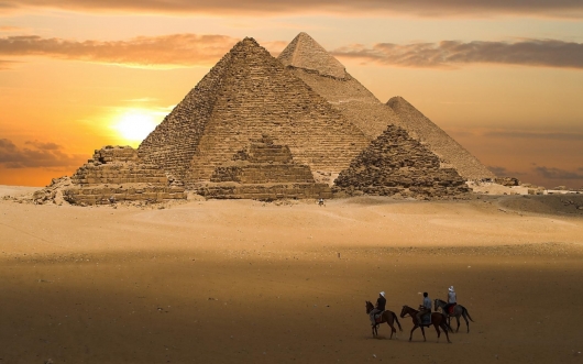 Tourists kill the story: 16 number of places in the world, the originality of which we've lost forever