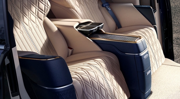 Luxury minivan Buick became quadruple: there is a table in the competitors – Lexus