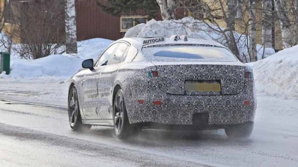 New Jaguar XJ pictures appeared online