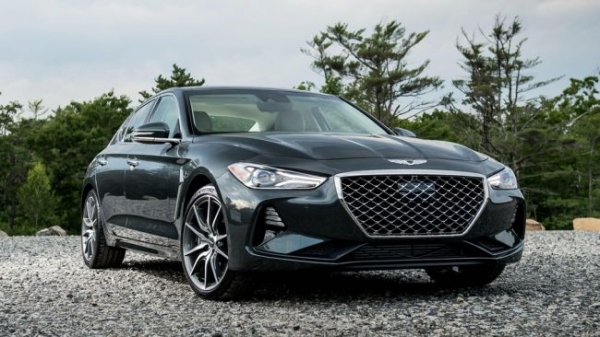 Genesis has introduced a new configuration of a sports sedan G70