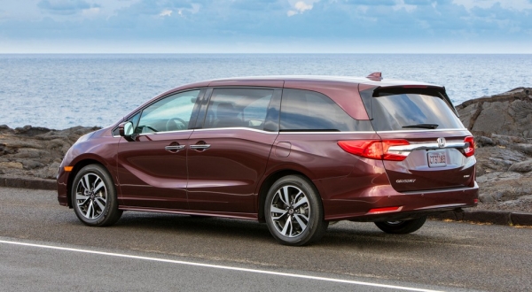 Updated Honda Odyssey minivan will warn about the forgotten passengers