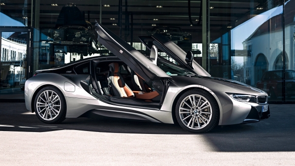 Time in Museum: BMW says goodbye to the hybrid sports car i8