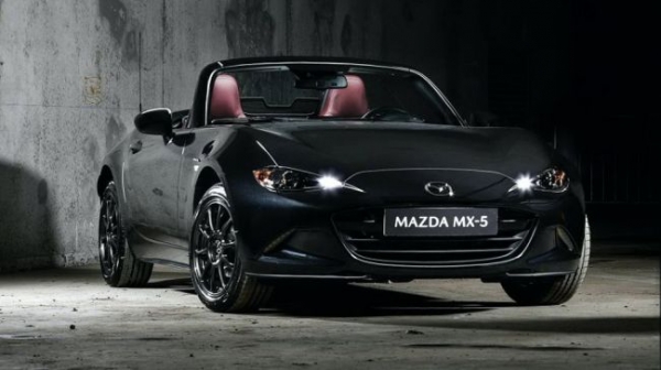 Saw the light a special modification of the Roadster Mazda MX-5