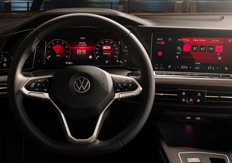 New Volkswagen Golf declassified before the premiere