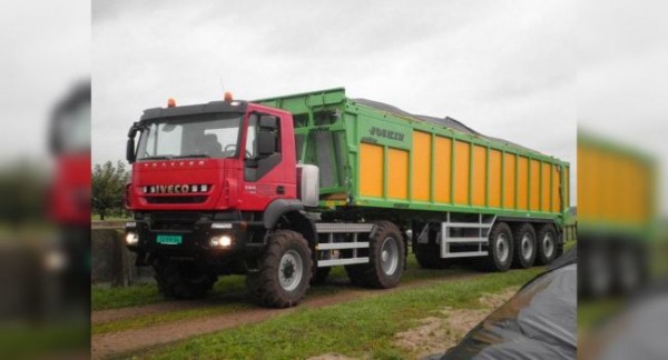Of IVECO Trakker tractor made