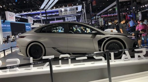 At the motor show in Chengdu debuted sedan Chery Arrizo Star