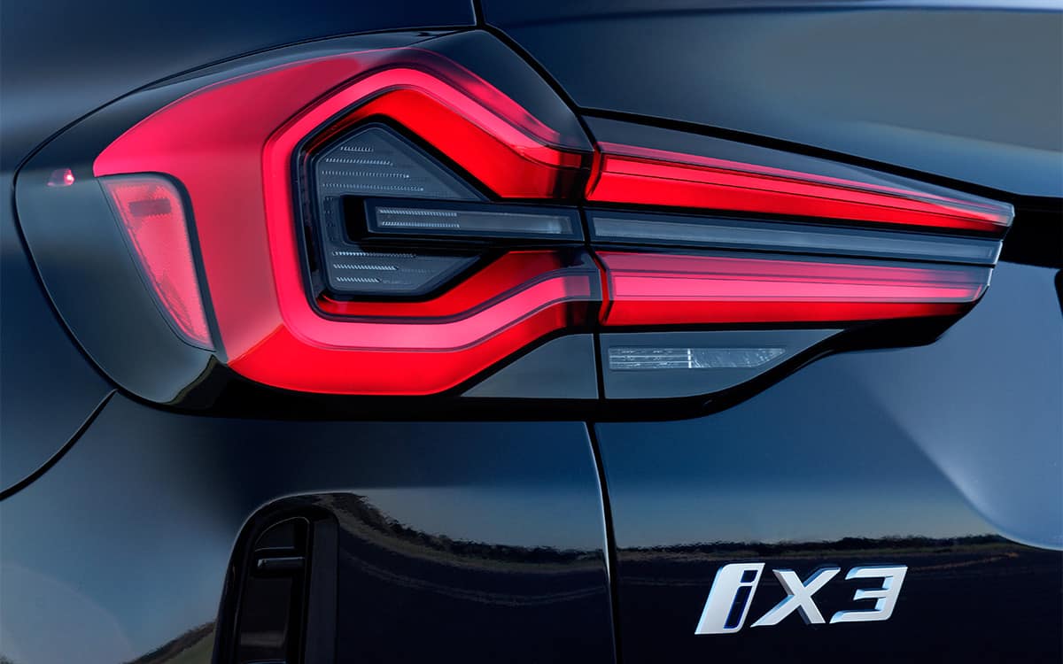 BMW introduced the updated crossover iX3