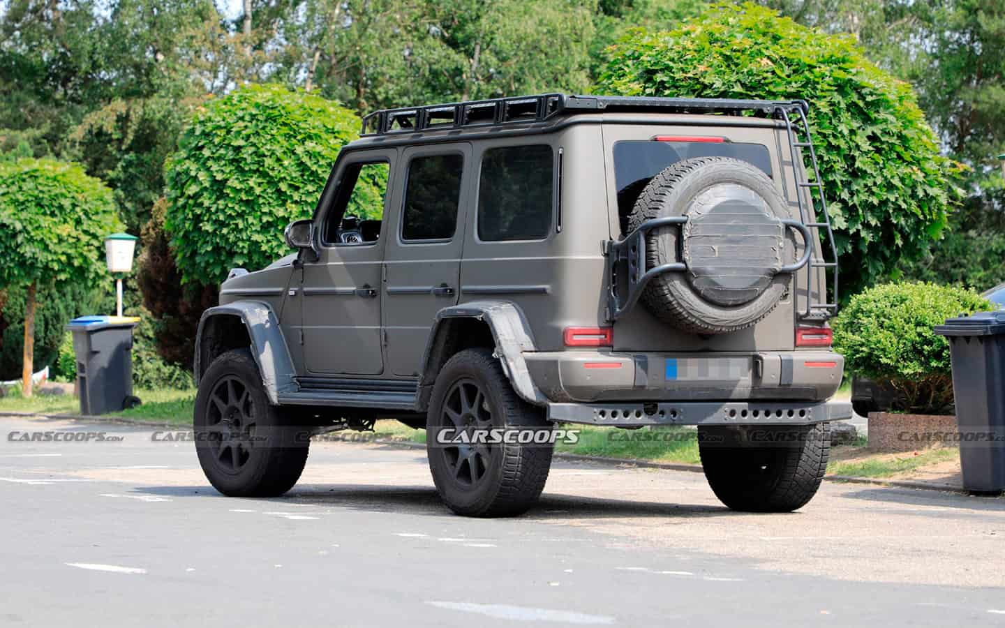 Mercedes brought to the test an extreme G-Class in a military style