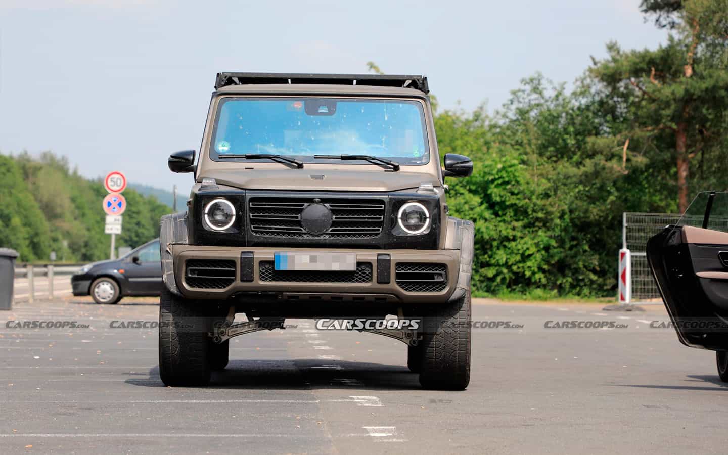 Mercedes brought to the test an extreme G-Class in a military style