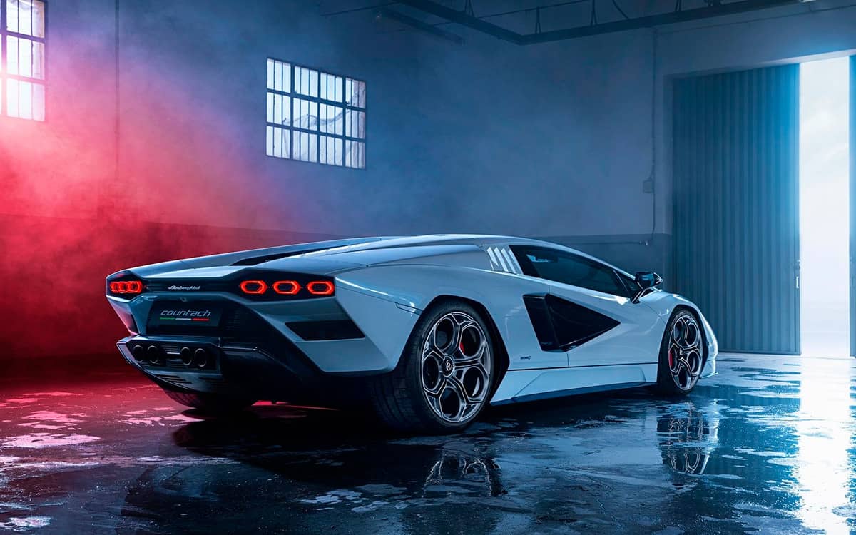 Lamborghini has revived the sports car Countach