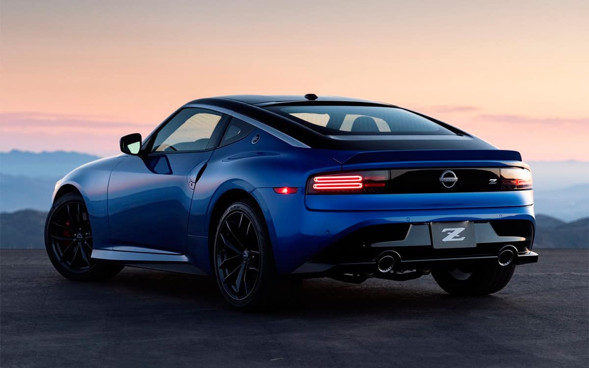 Nissan introduced a new sports car Z