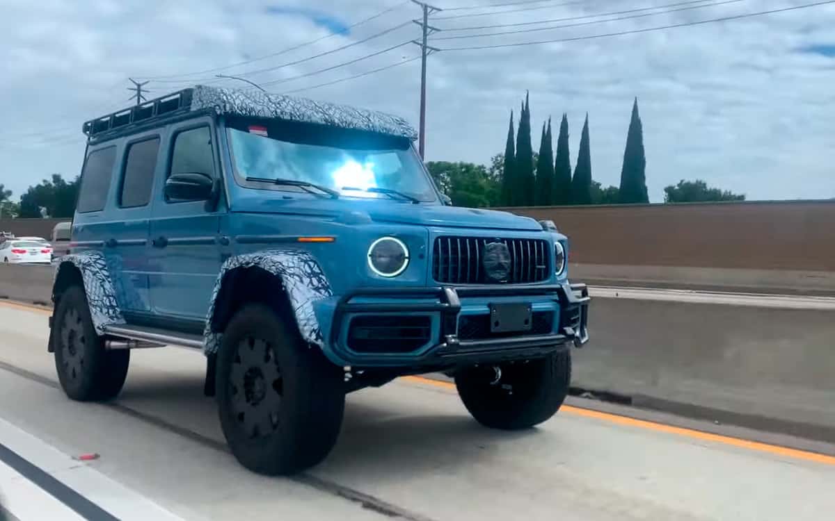 The most extreme Mercedes G-Class showed on video