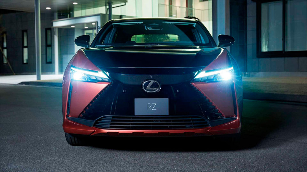 Lexus showed a new crossover RZ 450e