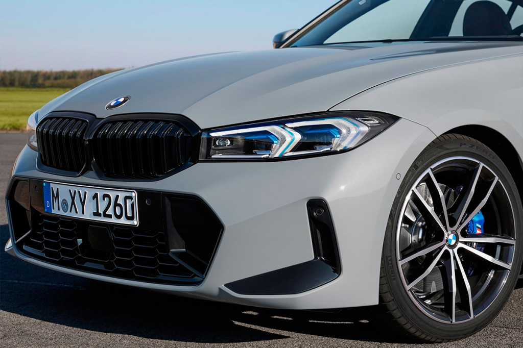 BMW introduced the updated sedan and station wagon 3-Series