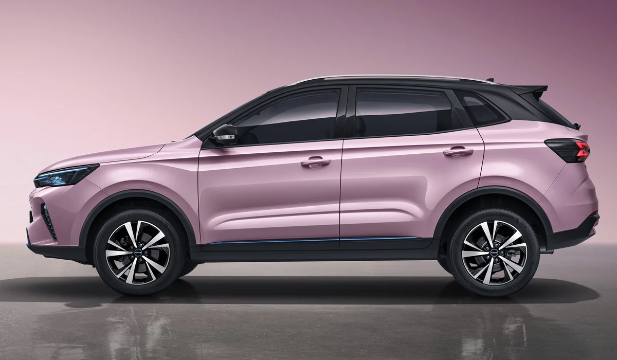 SAIC unveils new 2022 Roewe Lomemo crossover in China