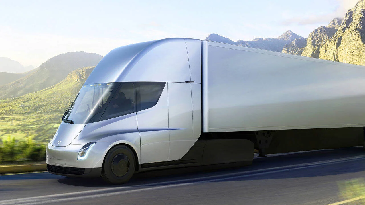 Tesla starts accepting orders for Semi electric truck